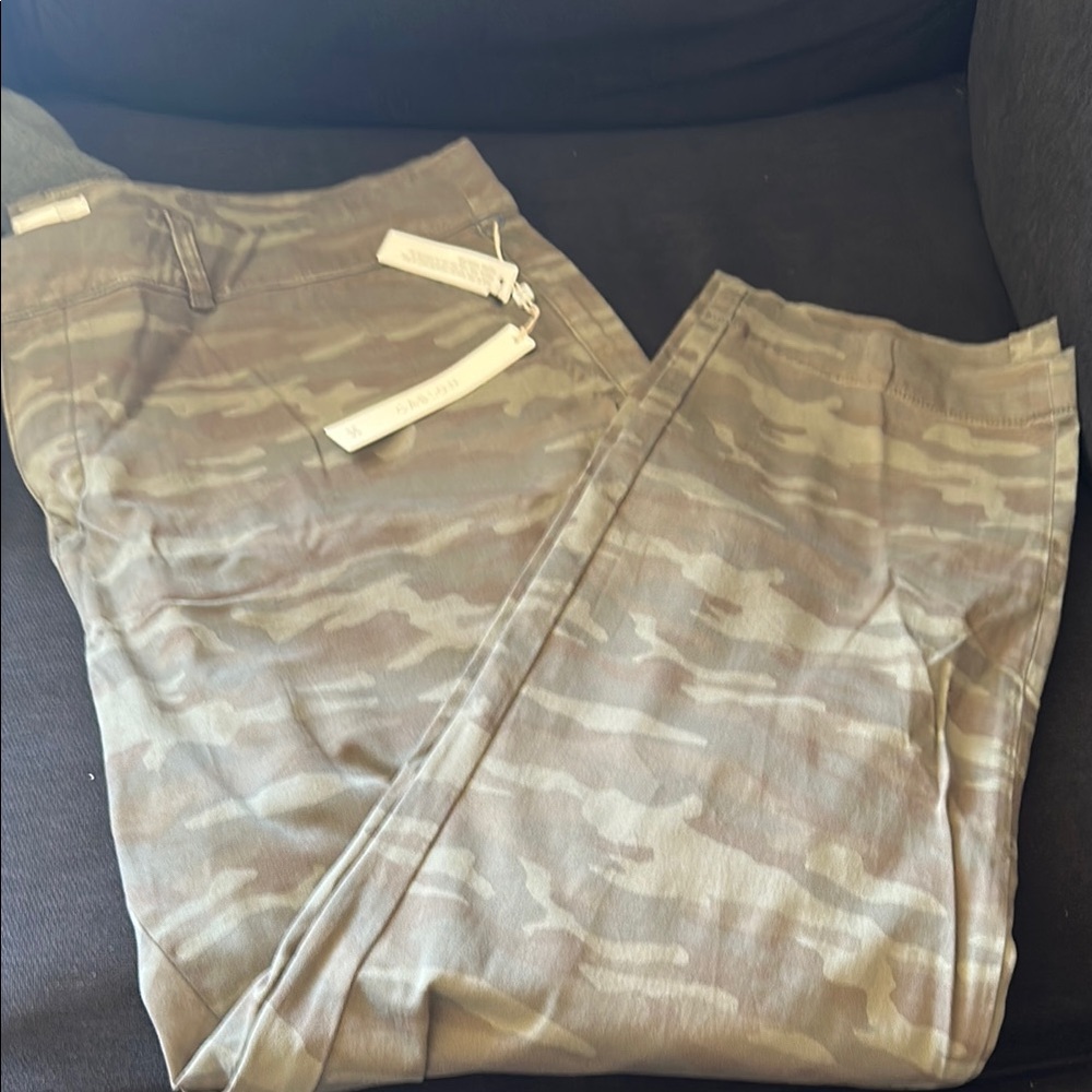Caslon Olive Camouflage Trousers